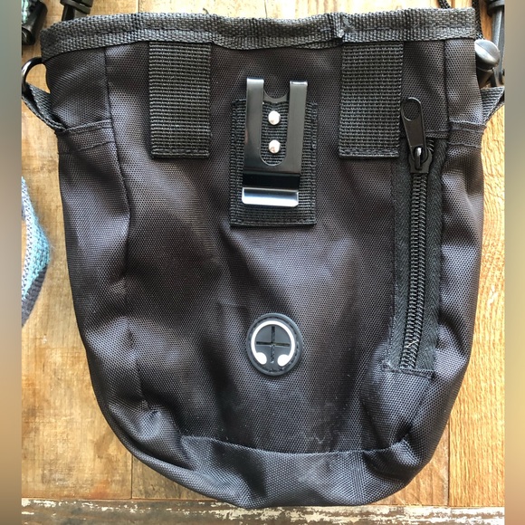 Dog Walking/Training Starter Kit- click trainers, no-pull harness, baggie holder - Picture 6 of 6